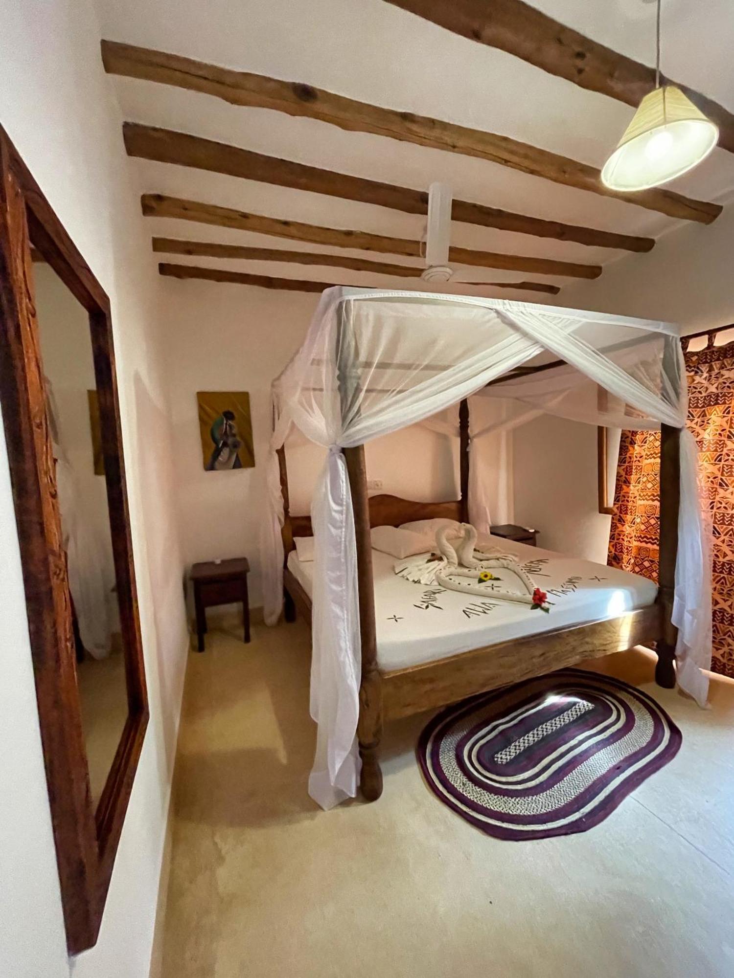 Paka House-Rafiki Village 瓦塔穆 外观 照片